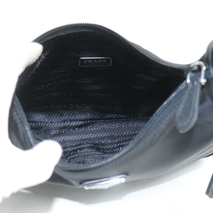 Prada Re-Edition 2000 Tessuto Nylon Shoulder Bag