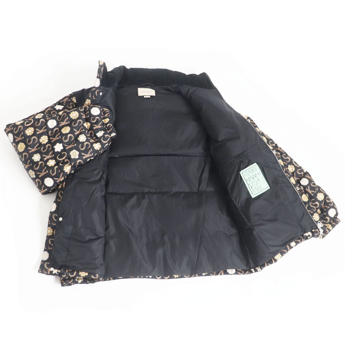 GUCCI Down vest Outer: 100% nylon, Part: 100% cotton, Lining: 100% nylon, Filling: 90% down, Filling: 10% feather Black type mens 50
