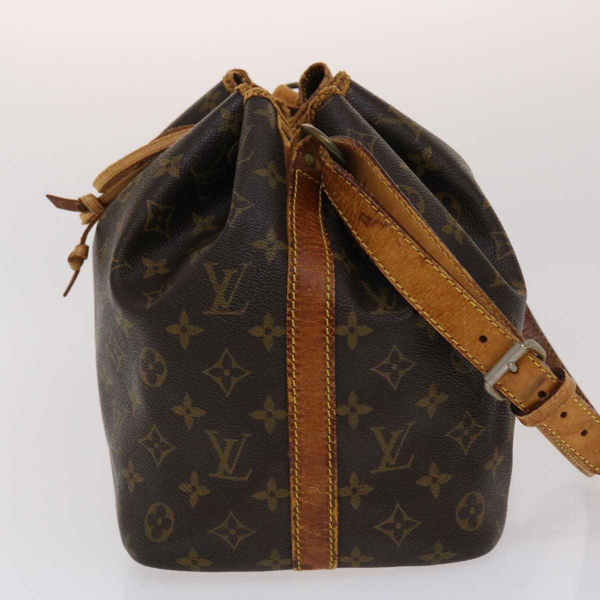 LOUIS VUITTON Monogram Petit Noe Shoulder Bag M42226 LV th3807