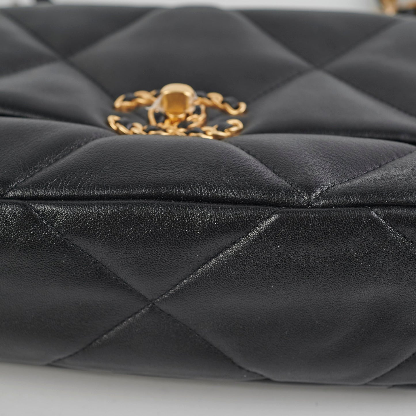 Chanel Small 19 Black (microchip)
