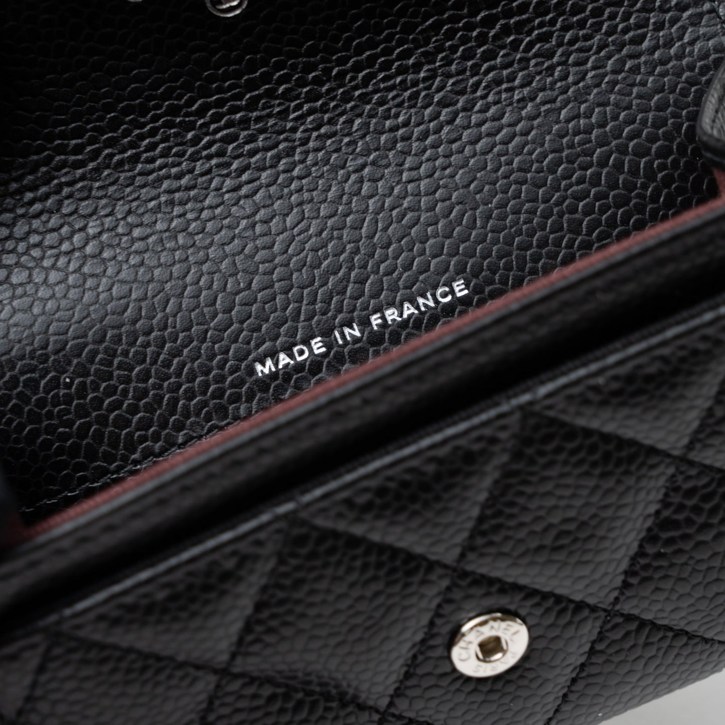 Chanel Classic Flap Card Holder Caviar Black  (Hologram)