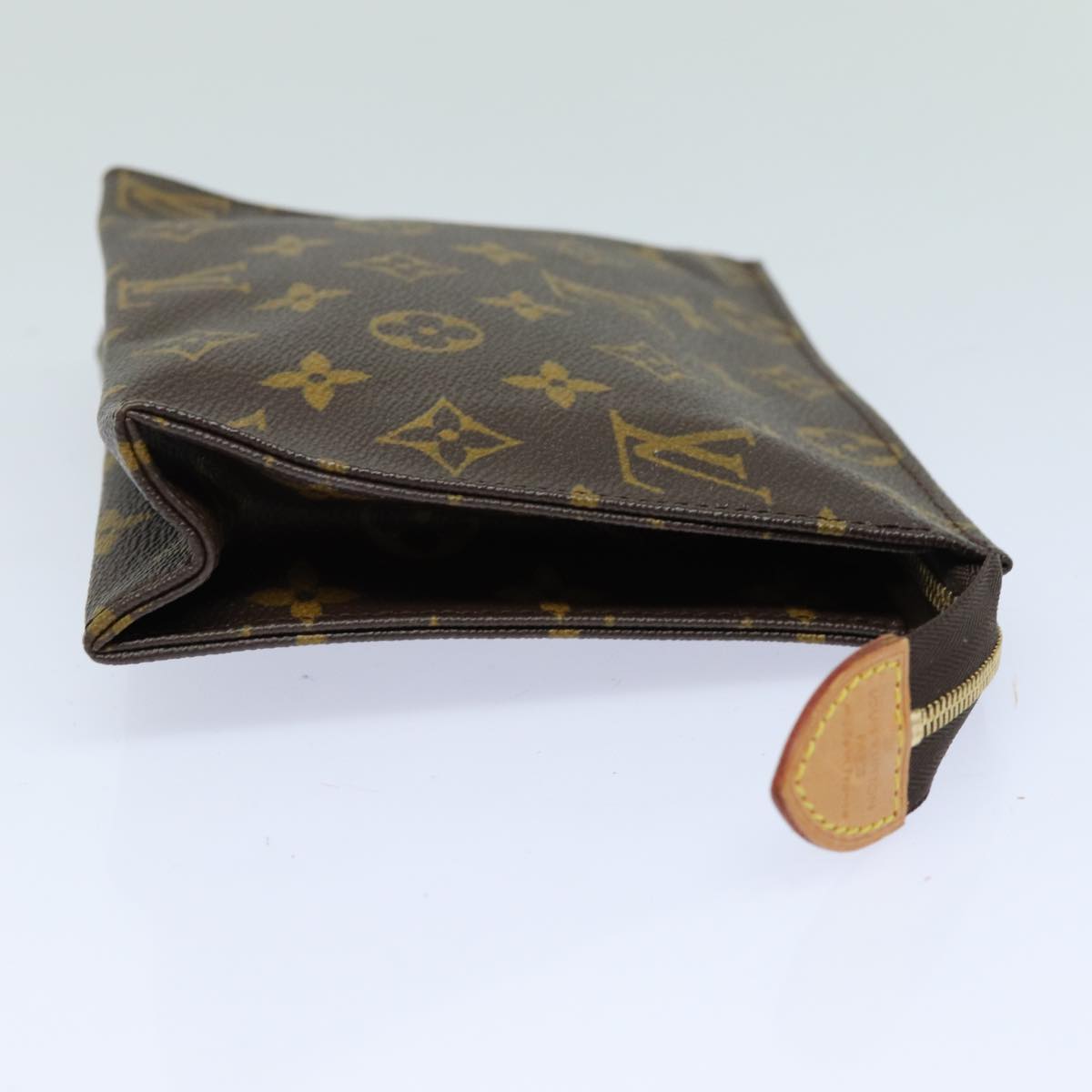 LOUIS VUITTON Monogram Poche Toilette 19 Pouch M47544 LV Auth yk13887